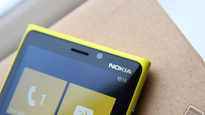 스마트폰 Nokia 스마트폰 Lumia 920의 기술 설명